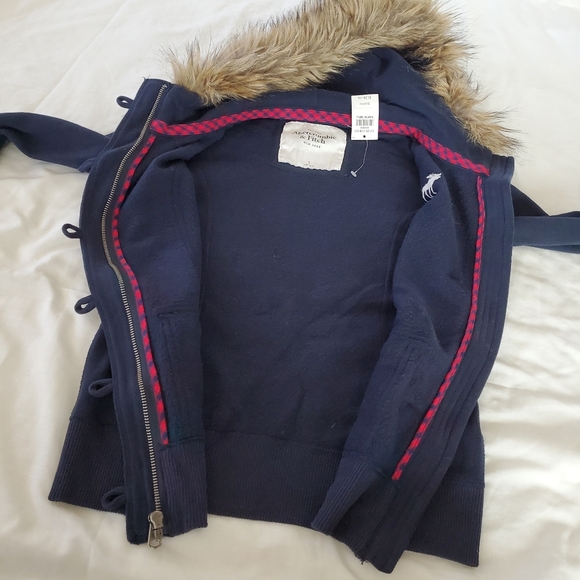 Jacket - Picture 8 of 14